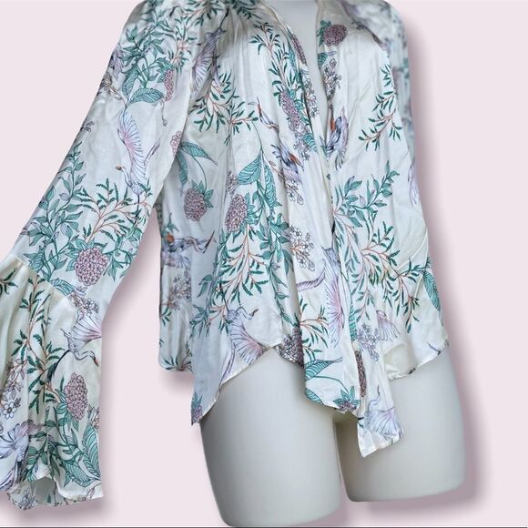 Zara Sweaters - NWT ZARA Flowy Bell Sleeve Crane Print Cardigan Size XS